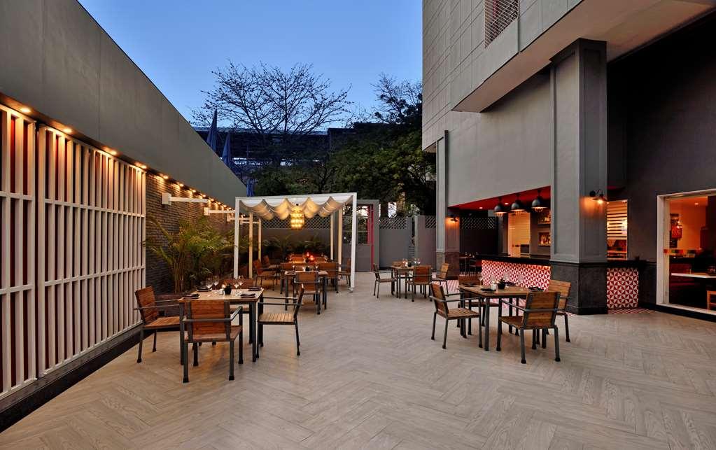 Park Inn By Radisson New Delhi Lajpat Nagar מסעדה תמונה