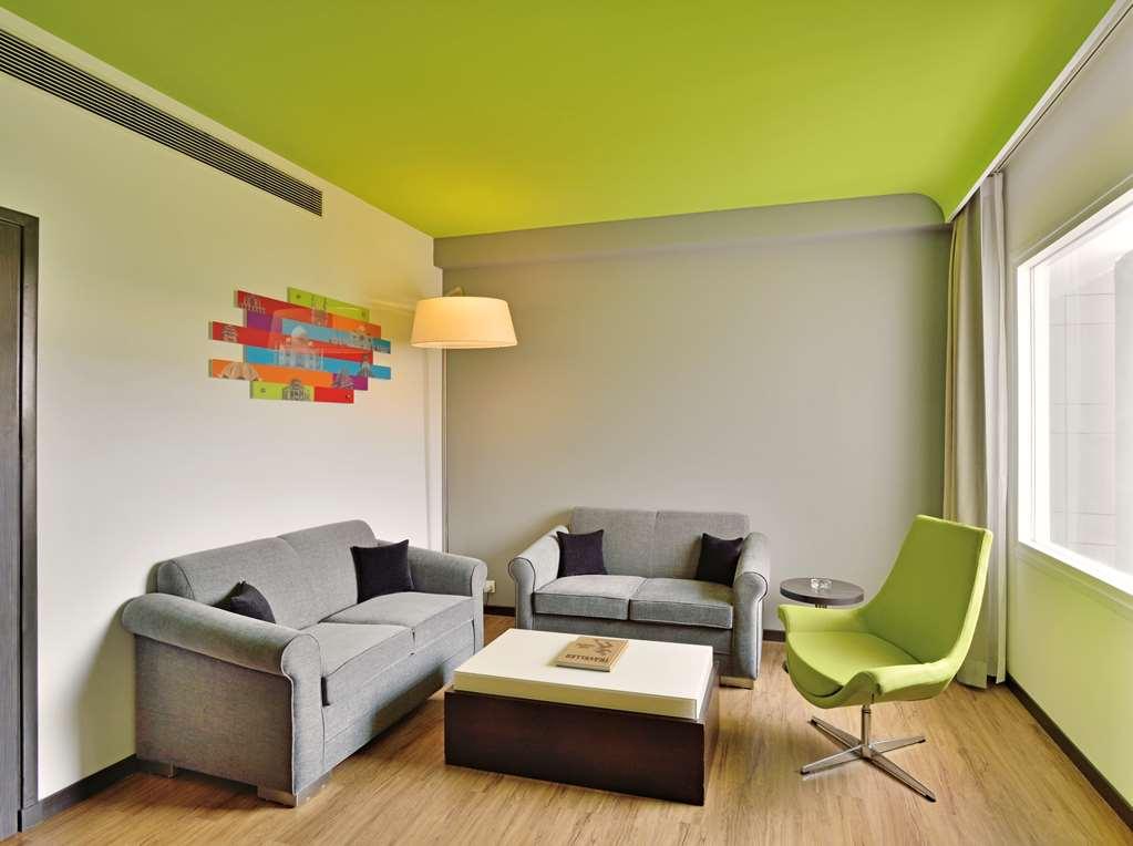 Park Inn By Radisson New Delhi Lajpat Nagar חדר תמונה