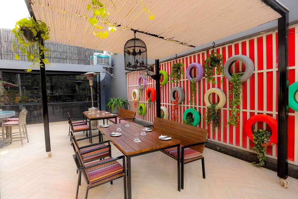 Park Inn By Radisson New Delhi Lajpat Nagar מסעדה תמונה
