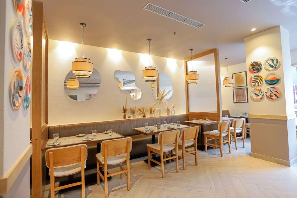 Park Inn By Radisson New Delhi Lajpat Nagar מסעדה תמונה