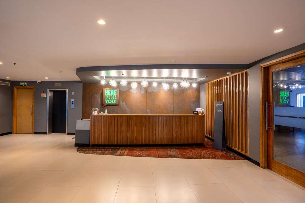 Park Inn By Radisson New Delhi Lajpat Nagar מראה פנימי תמונה